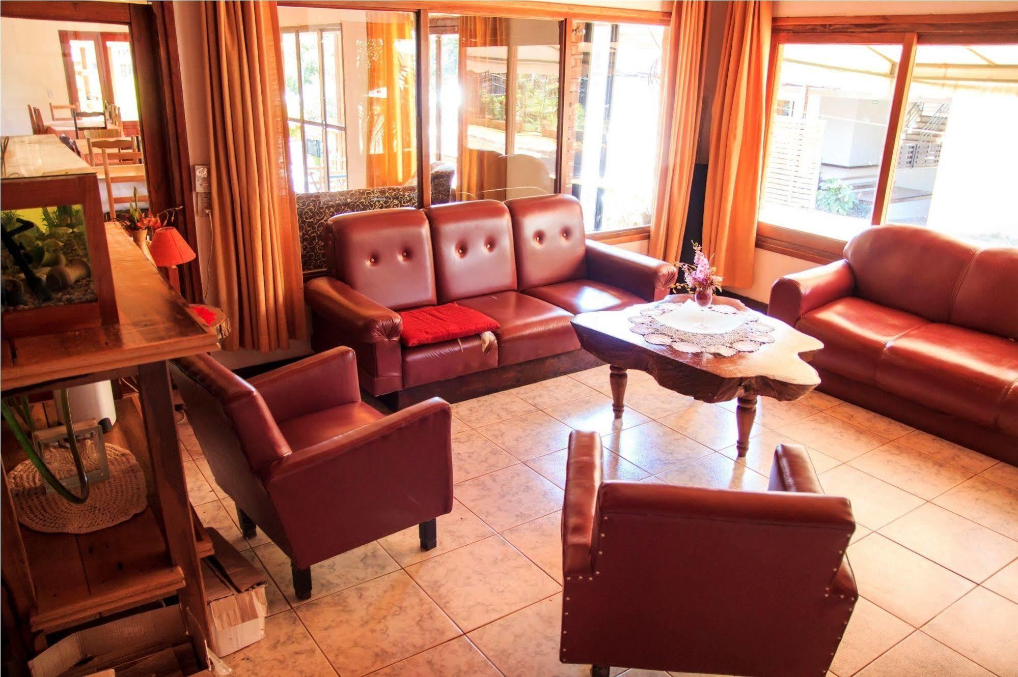Hotel Tierra Colorada Пуэрто-Игуасу Экстерьер фото